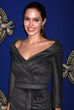 ...und kritisiert Angelina Jolies' Entscheidung scharf