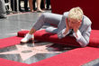 Ellen deGeneres bewundert ihren Stern