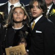 Michael Jacksons Kids behaupten, dass einige Songs gefälscht seien Michael Jacksons Kids behaupten, dass einige Songs gefälscht seien