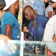 Nach den Schlagzeilen feiert er gerade in St. Tropez 