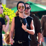 Bill Kaulitz und Bruder Tom spazieren durch die Straßen von Los Angeles Bill Kaulitz und Bruder Tom spazieren durch die Straßen von Los Angeles