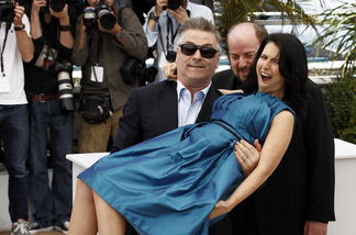 Alec Baldwin wollte abwechslungsreich für die Fotografen posieren