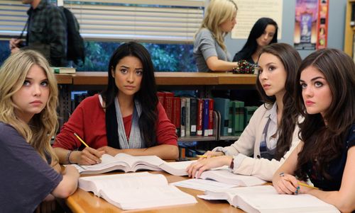 "Pretty Little Liars" endete in Staffel 3 wieder mit einem riesigen Cliffhanger