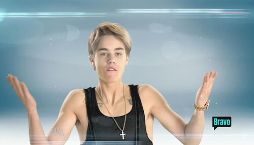 Läuft er Gefahr, abzurutschen? In letzter Zeit häufen sich die Negativ-Schlagzeilen um Justin Bieber Läuft er Gefahr, abzurutschen? In letzter Zeit häufen sich die Negativ-Schlagzeilen um Justin Bieber