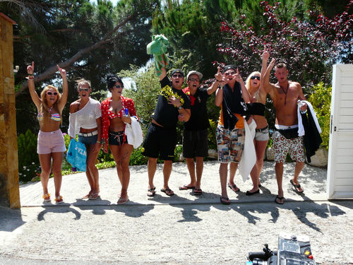 Lory Glory, Bauer, Ling-Ling, Maikiboy, Emilio, Der Pole, Leo und Jerôme hatten heute wieder richtig Spaß Lory Glory, Bauer, Ling-Ling, Maikiboy, Emilio, Der Pole, Leo und Jerôme hatten heute wieder richtig Spaß