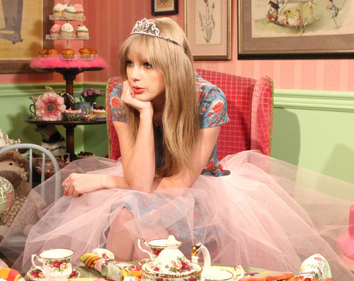 Taylor Swift hat im letzten Jahr das meiste Geld in der Musik-Branche verdient Taylor Swift hat im letzten Jahr das meiste Geld in der Musik-Branche verdient
