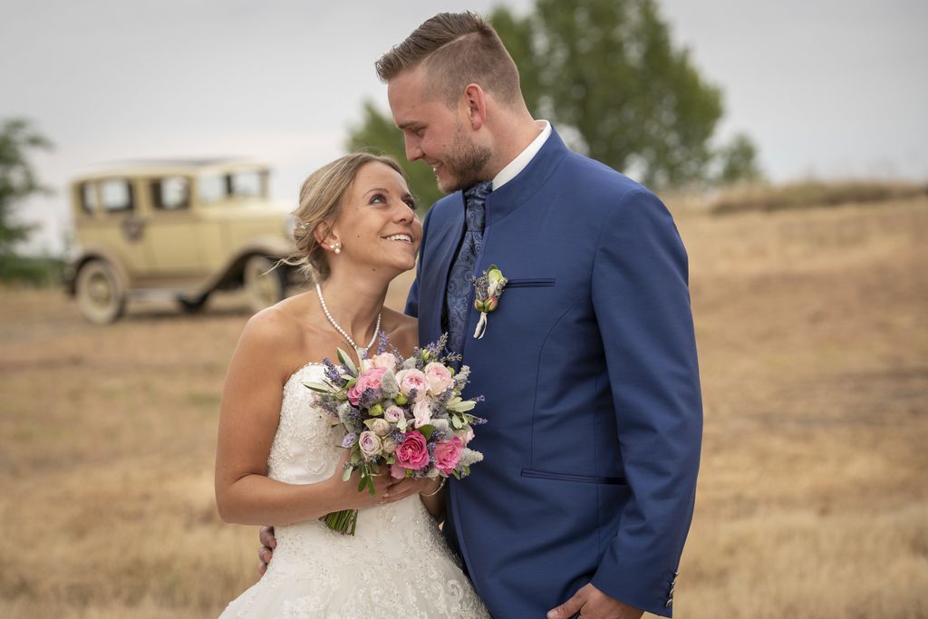 Passt Es Bei Hochzeit Auf Ersten Blick Christina Marcel Promiflash De