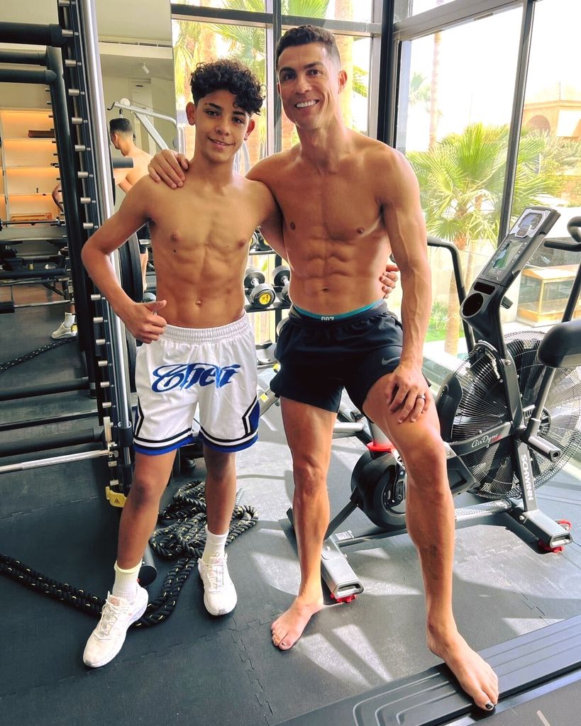 Paradiesisch! Cristiano Ronaldo ist mit Familie im Urlaub
