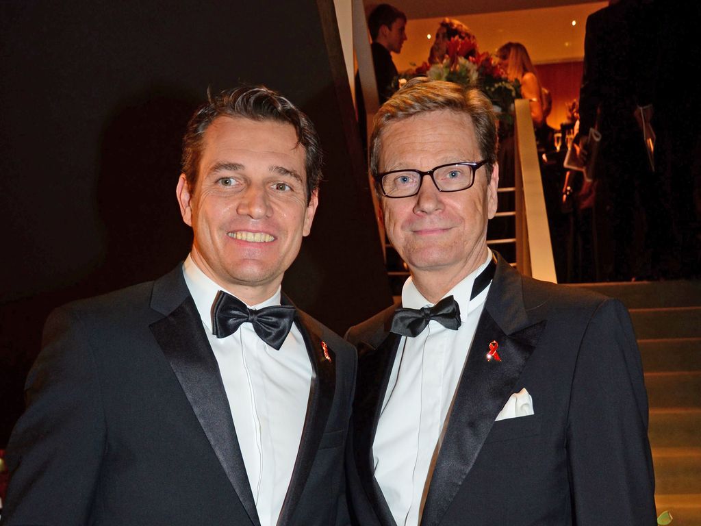 Guido Westerwelle (†) Sein Partner übernimmt seine Stiftung Promiflash.de