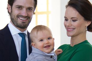 Prinz Carl Philip und Prinzessin Sofia mit Baby Prinz Alexander Prinz Carl Philip und Prinzessin Sofia mit Baby Prinz Alexander