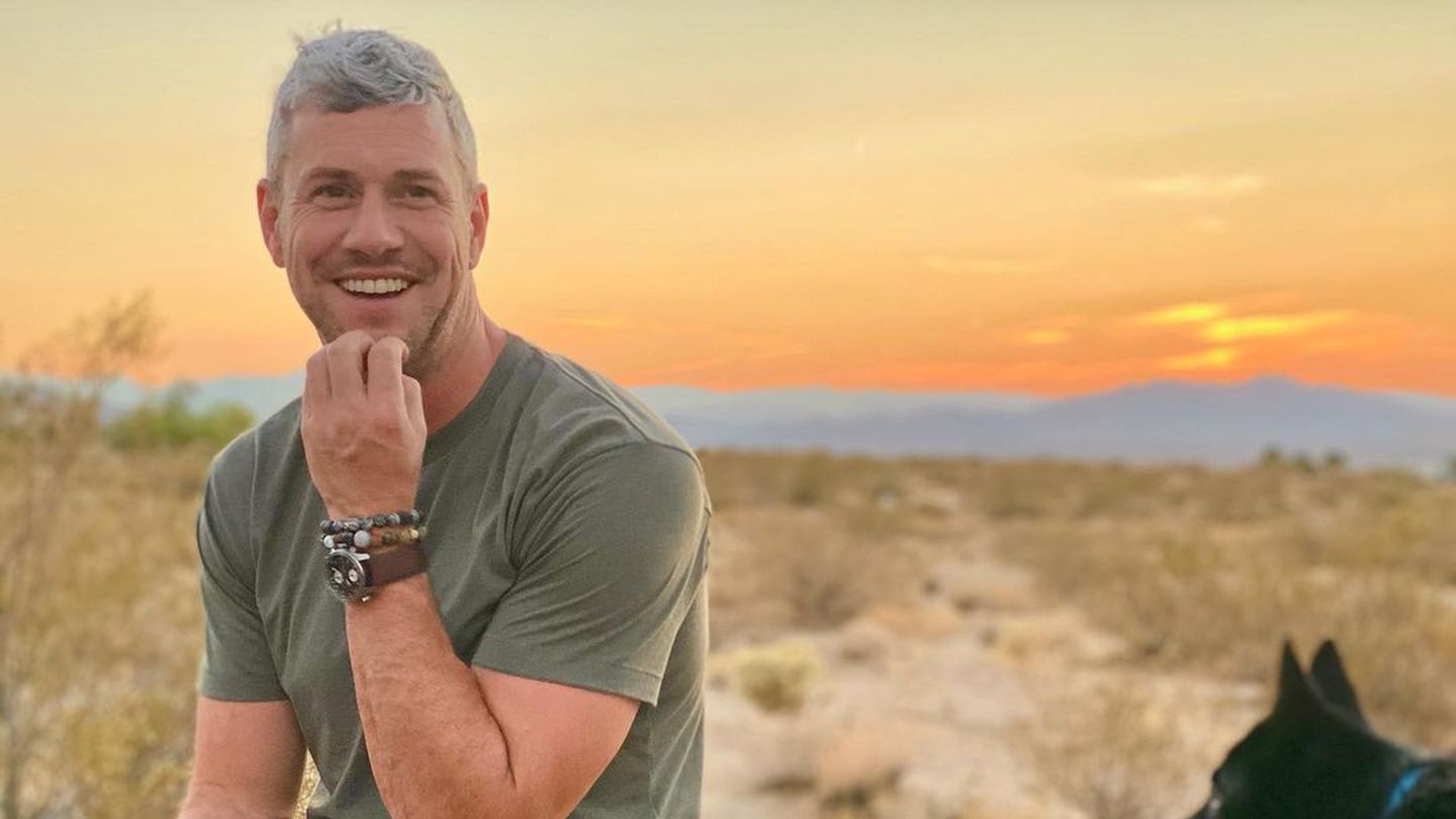 Verlobung Ant Anstead kann sich Lächeln nicht verkneifen