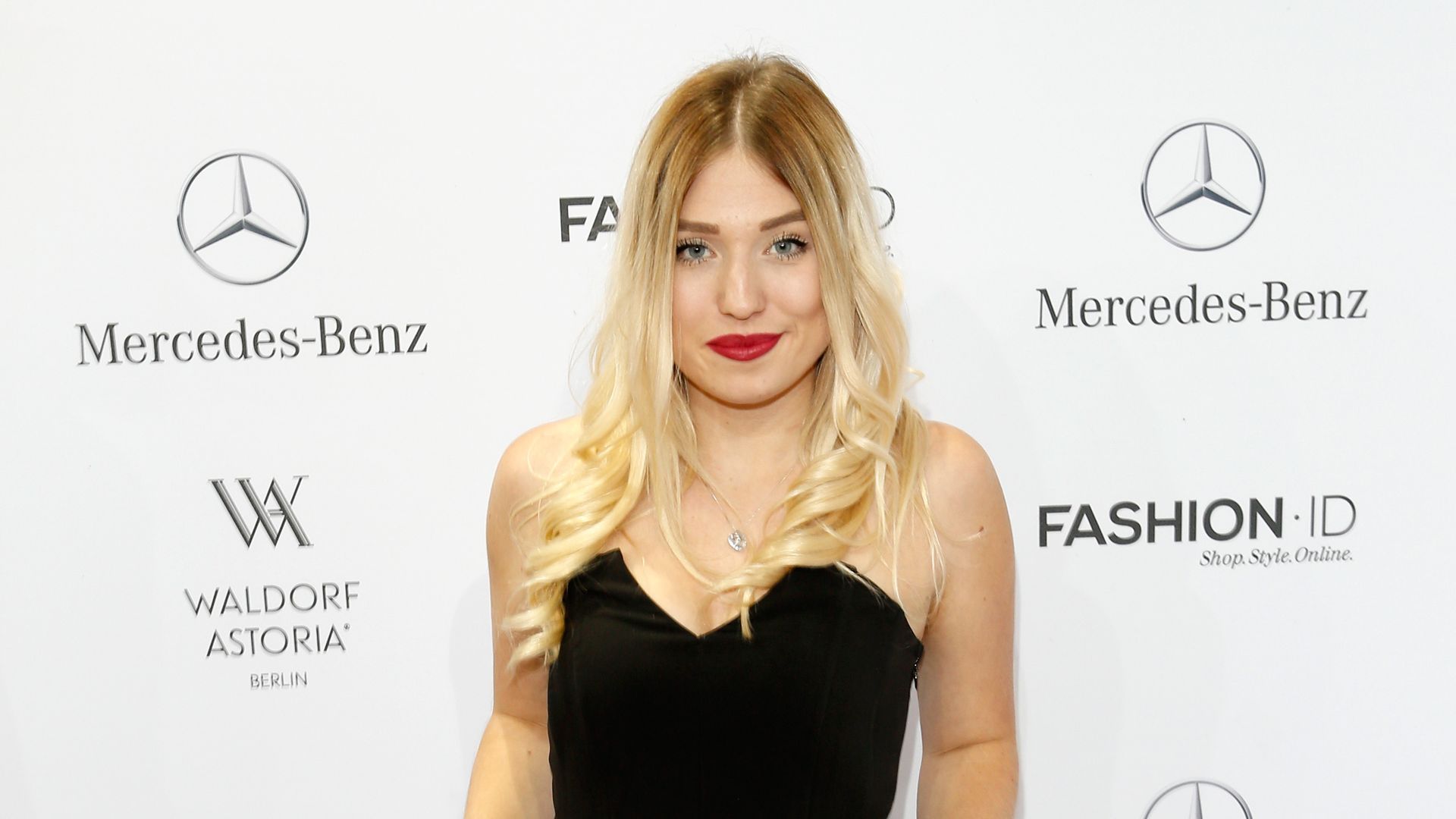 YouTubeBibi Endlich offenbart sie ihr geheimes Projekt!