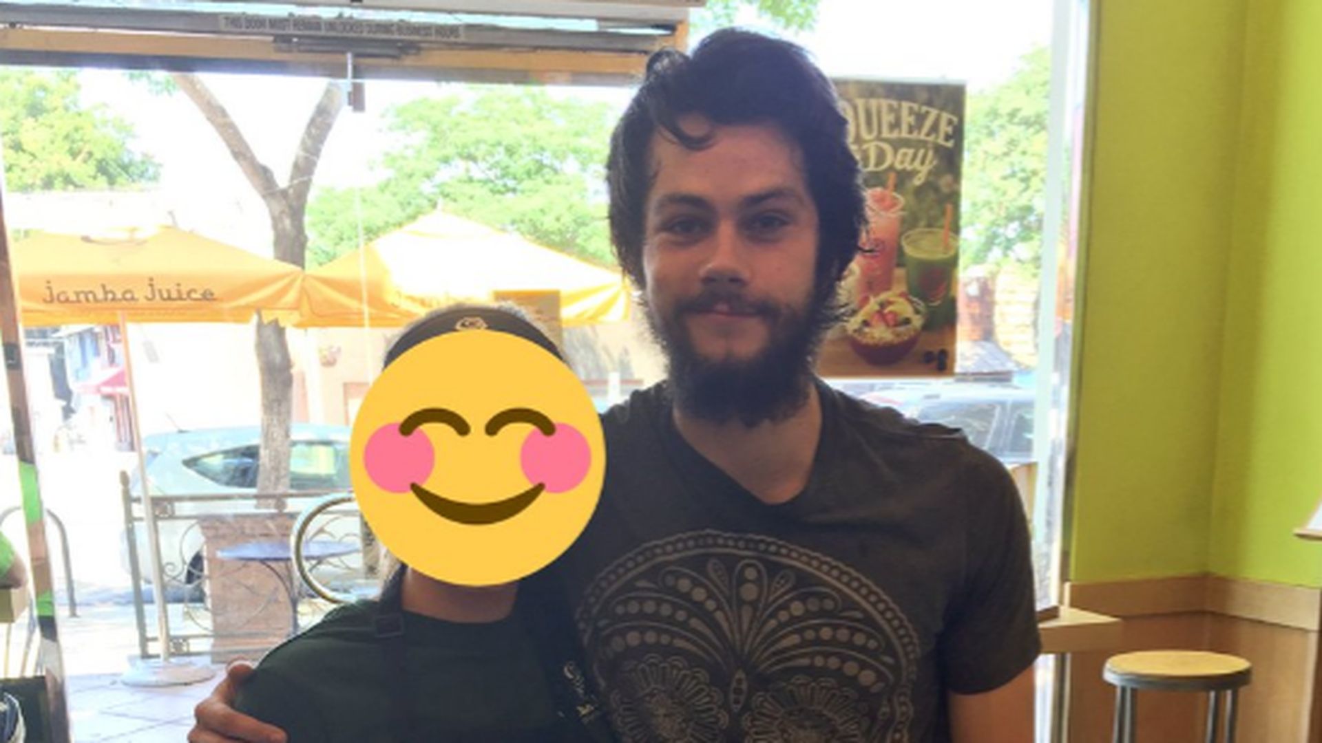Lebenszeichen! "Maze Runner"Star nach SetUnfall gesichtet Promiflash.de