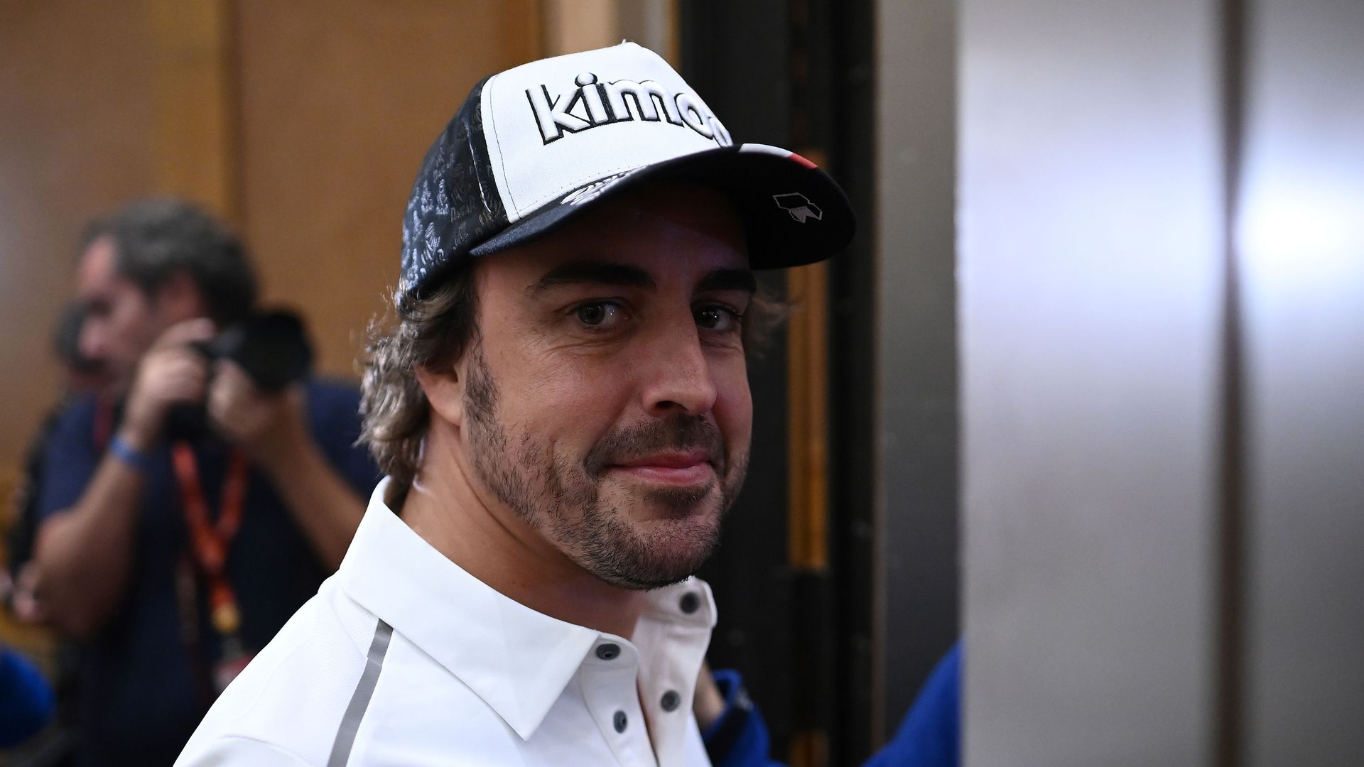 Formel-1-Star Fernando Alonso kann Klinik wieder verlassen ...