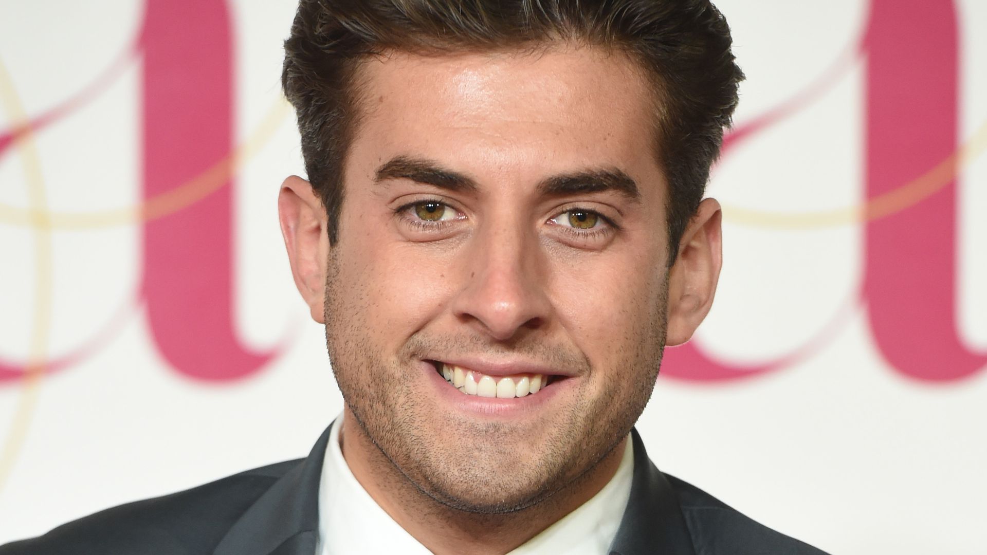 Star trek and doctor who art. Сериал звёздный путь странные. Who is star. Мэтт смит лысый. Who is star.