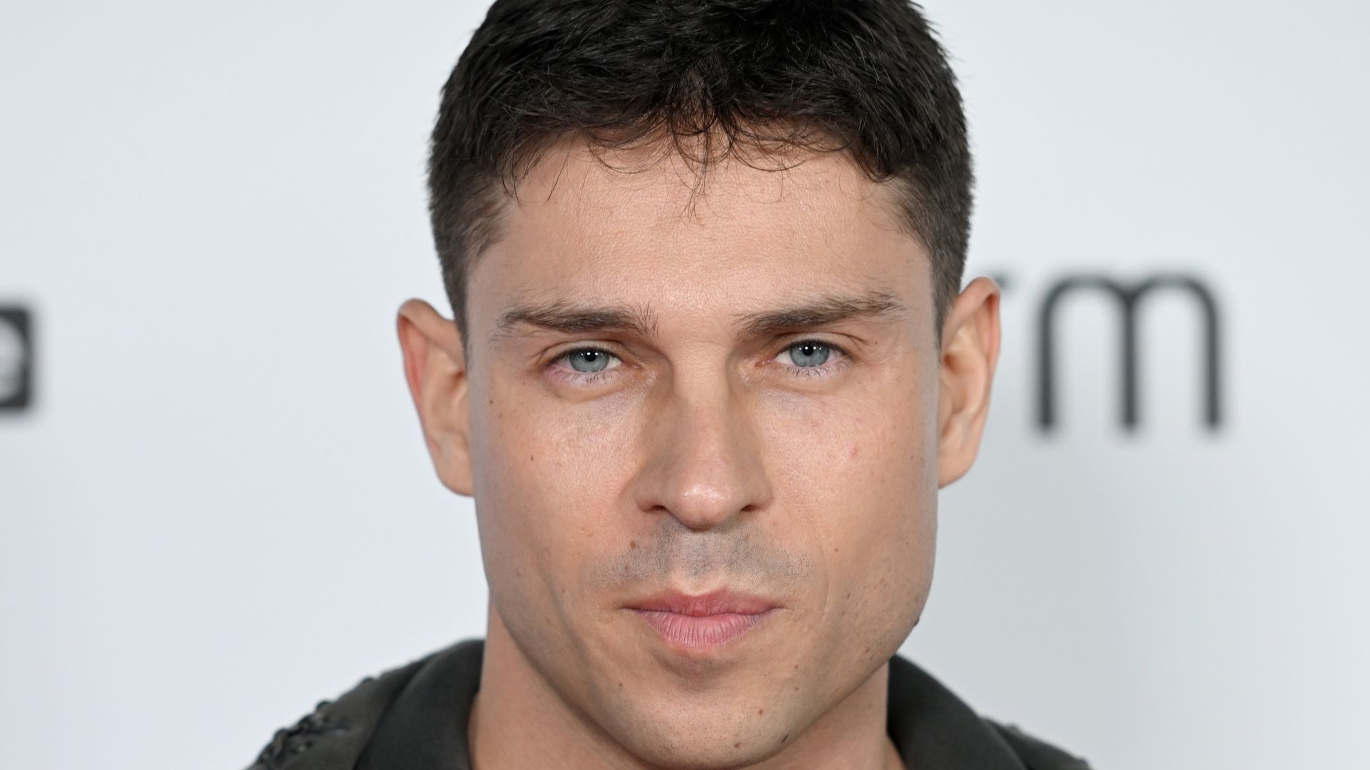 100-000-Nachrichten-Joey-Essex-wird-von-Stalkerin-bel-stigt