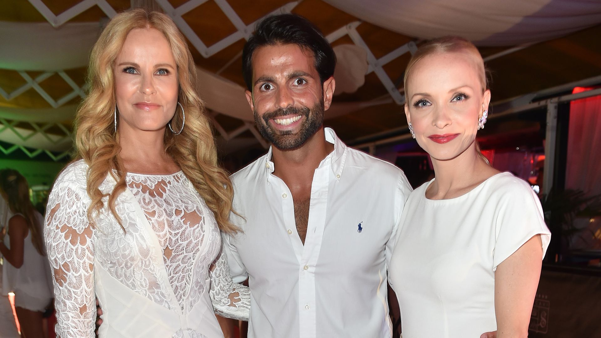 Unglaublich: Katja Burkard wird heute 50! | Promiflash.de