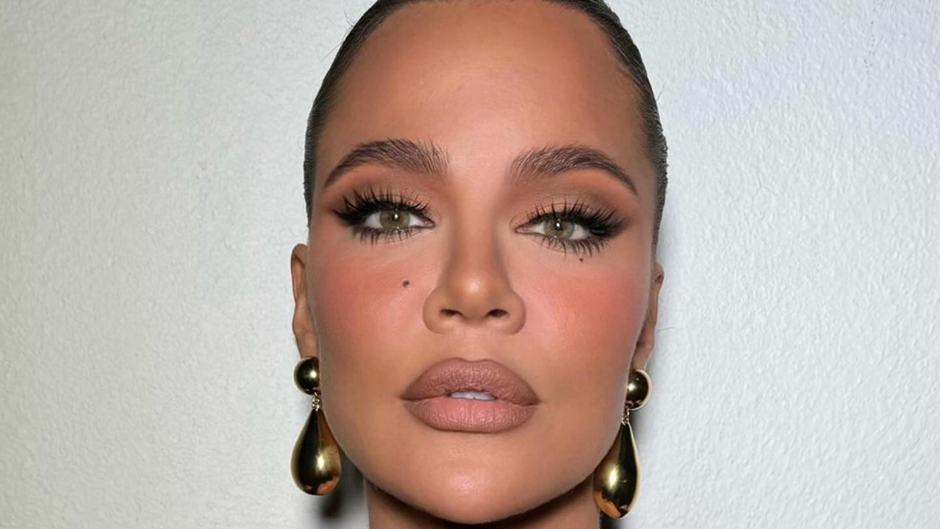 Khloé Kardashian Rejects Term "Half-Sisters - News Directory 3
