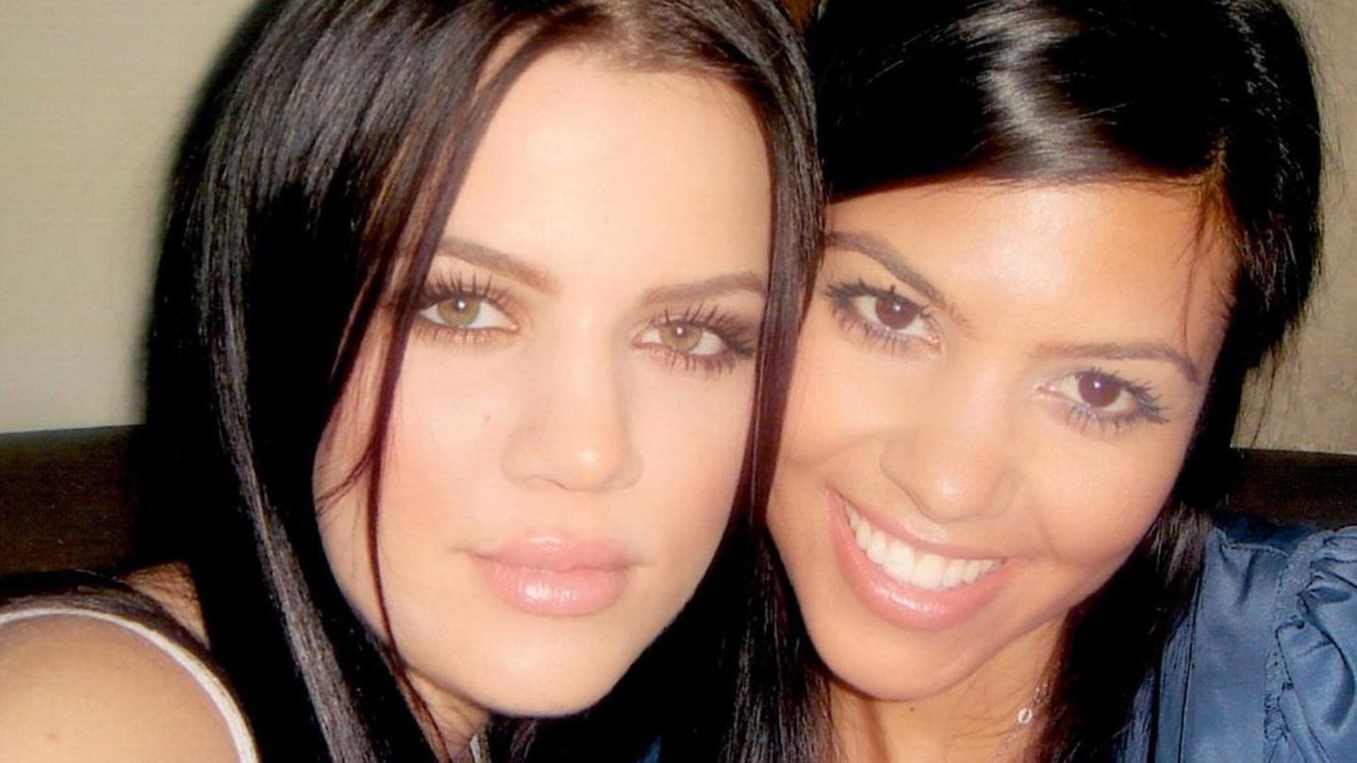 Khloé Kardashian gratuliert Kourtney mit ThrowbackBildern!