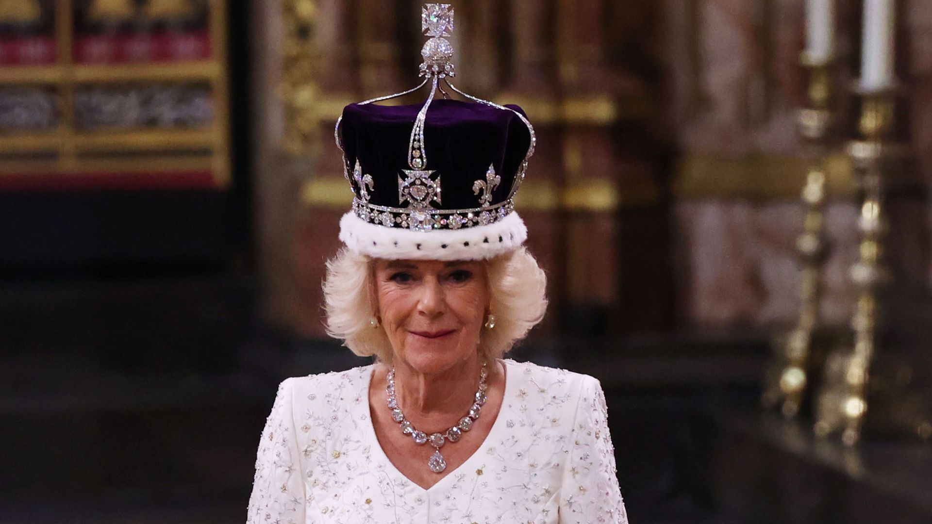 Königin Camilla ist erschöpft Doch die Kritiker schießen!