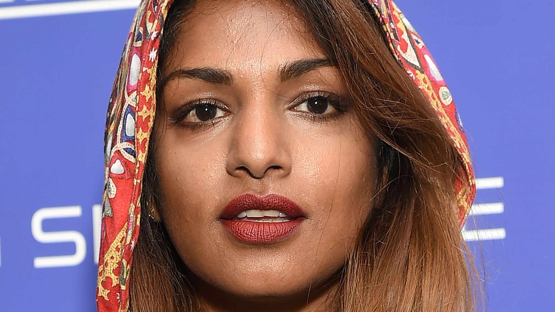 M.I.A. Wie teuer wird ihr Stinkefinger? Promiflash.de