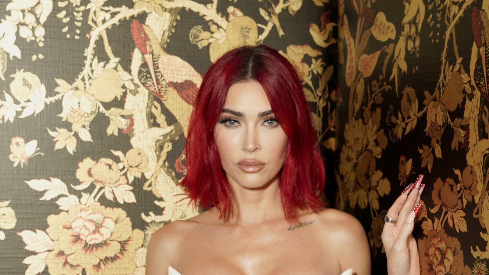 Megan Fox Begeistert In Hei en Szenen Ihres Neuen Streifens megan-fox-begeistert-in-hei-en-szenen-ihres-neuen-streifens