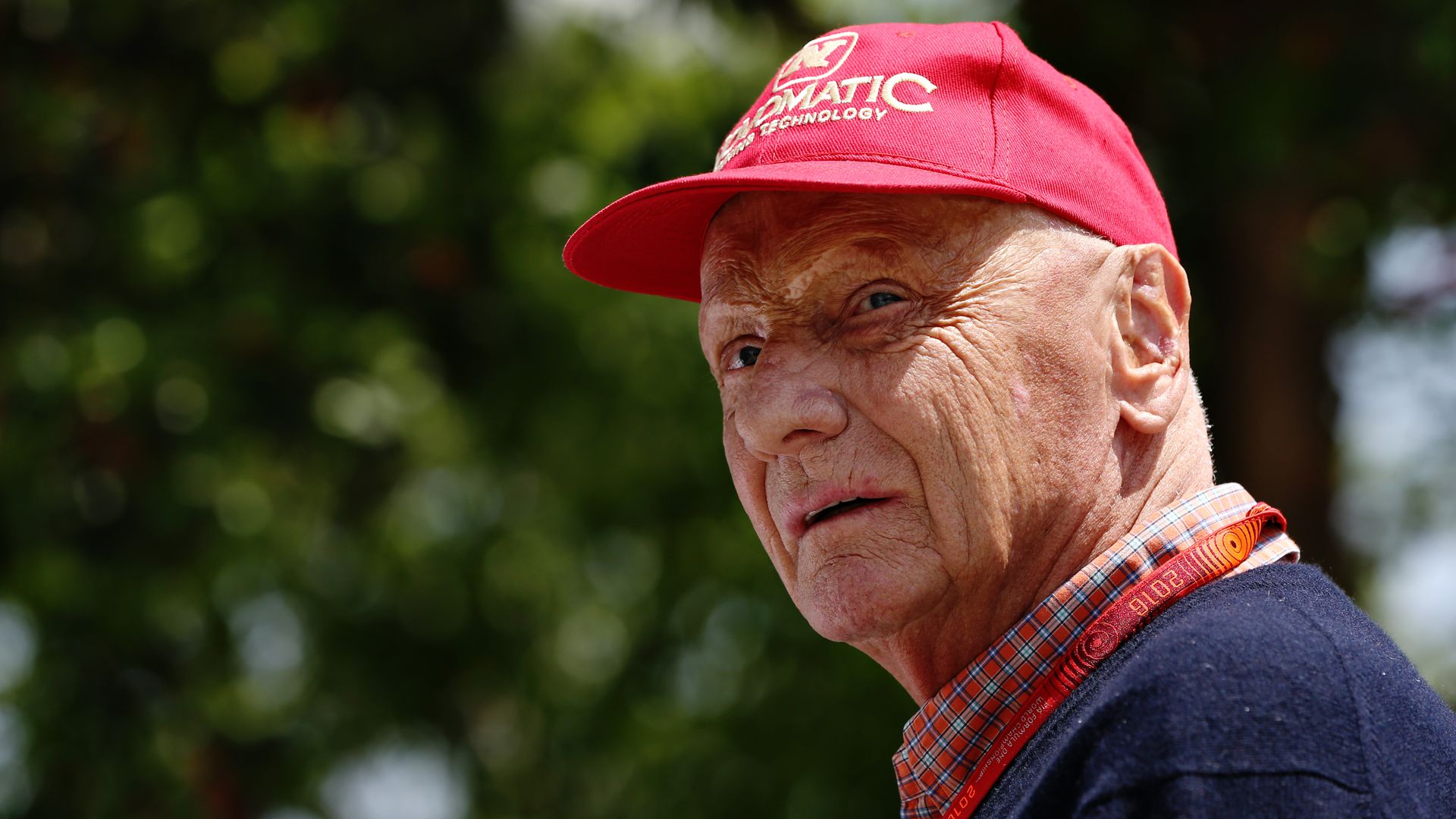 Niki Lauda nach Lungen-OP: So schlimm war die Klinik-Zeit | Promiflash.de