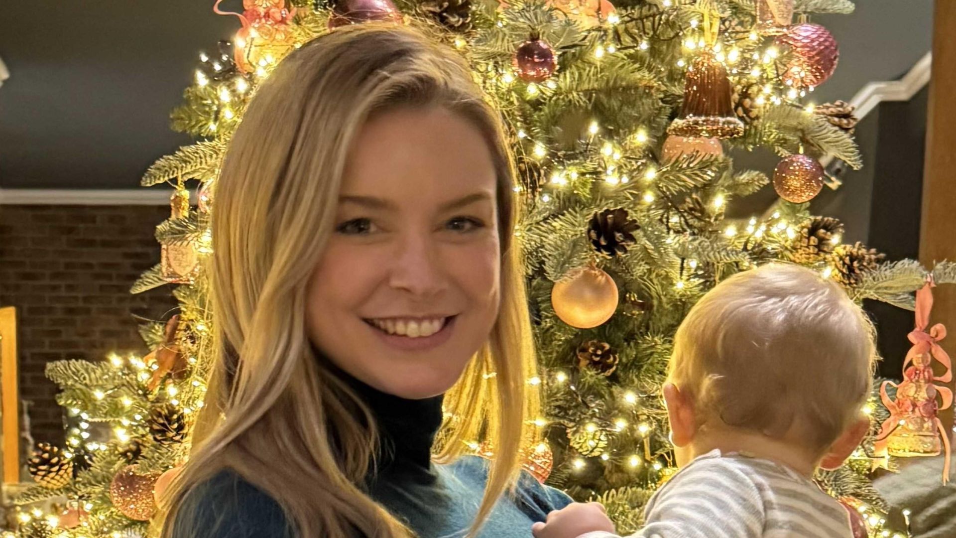 Nina-Ensmann-freut-sich-auf-ihr-erstes-Weihnachten-als-Mama