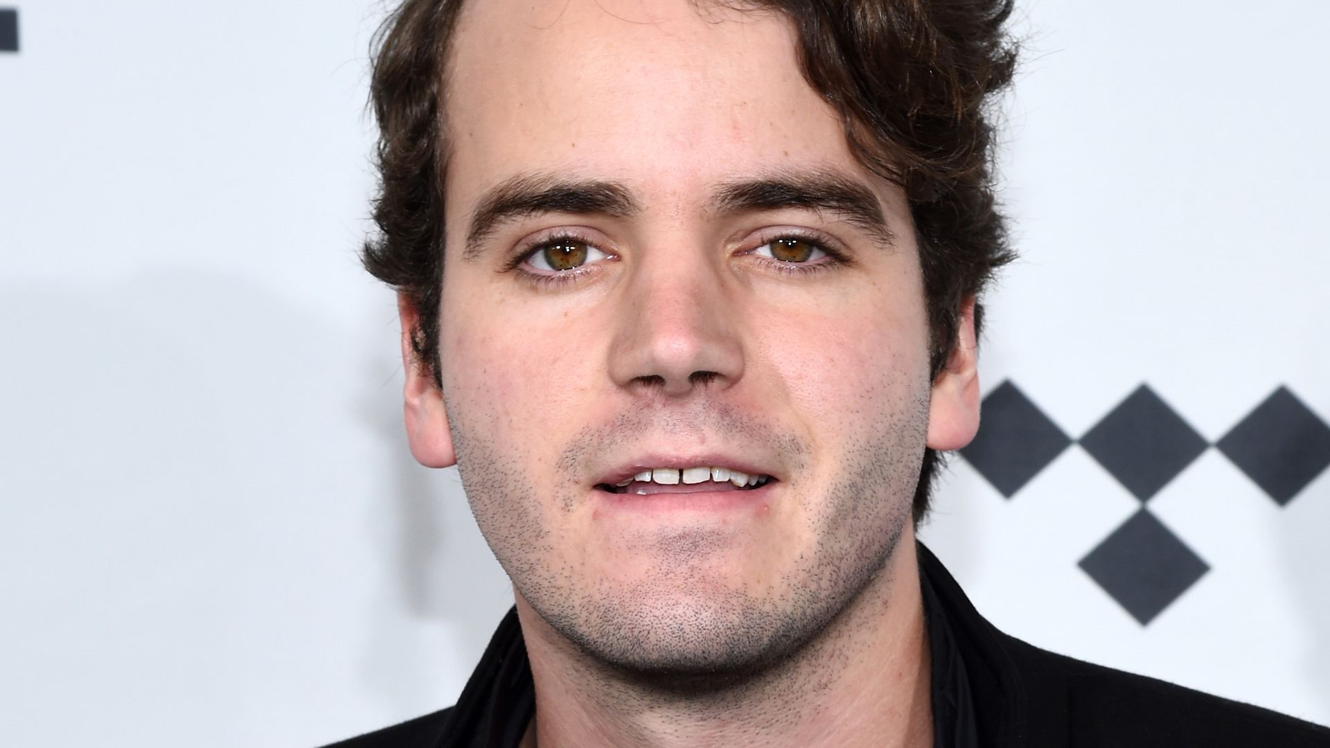 Star-DJ Pierce Fulton ist im Alter von 28 Jahren gestorben ...