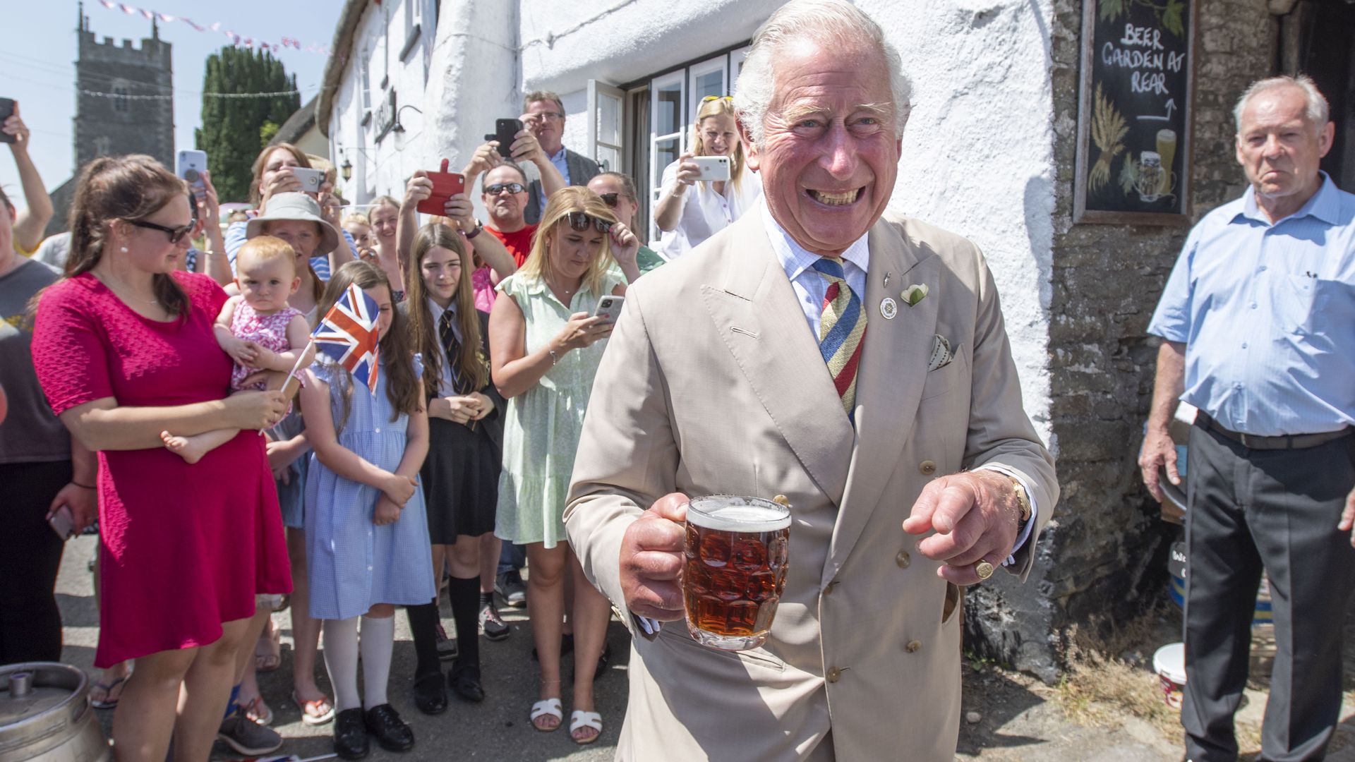 Ungewöhnlich Diese Dinge hat Prinz Charles auf Reisen dabei