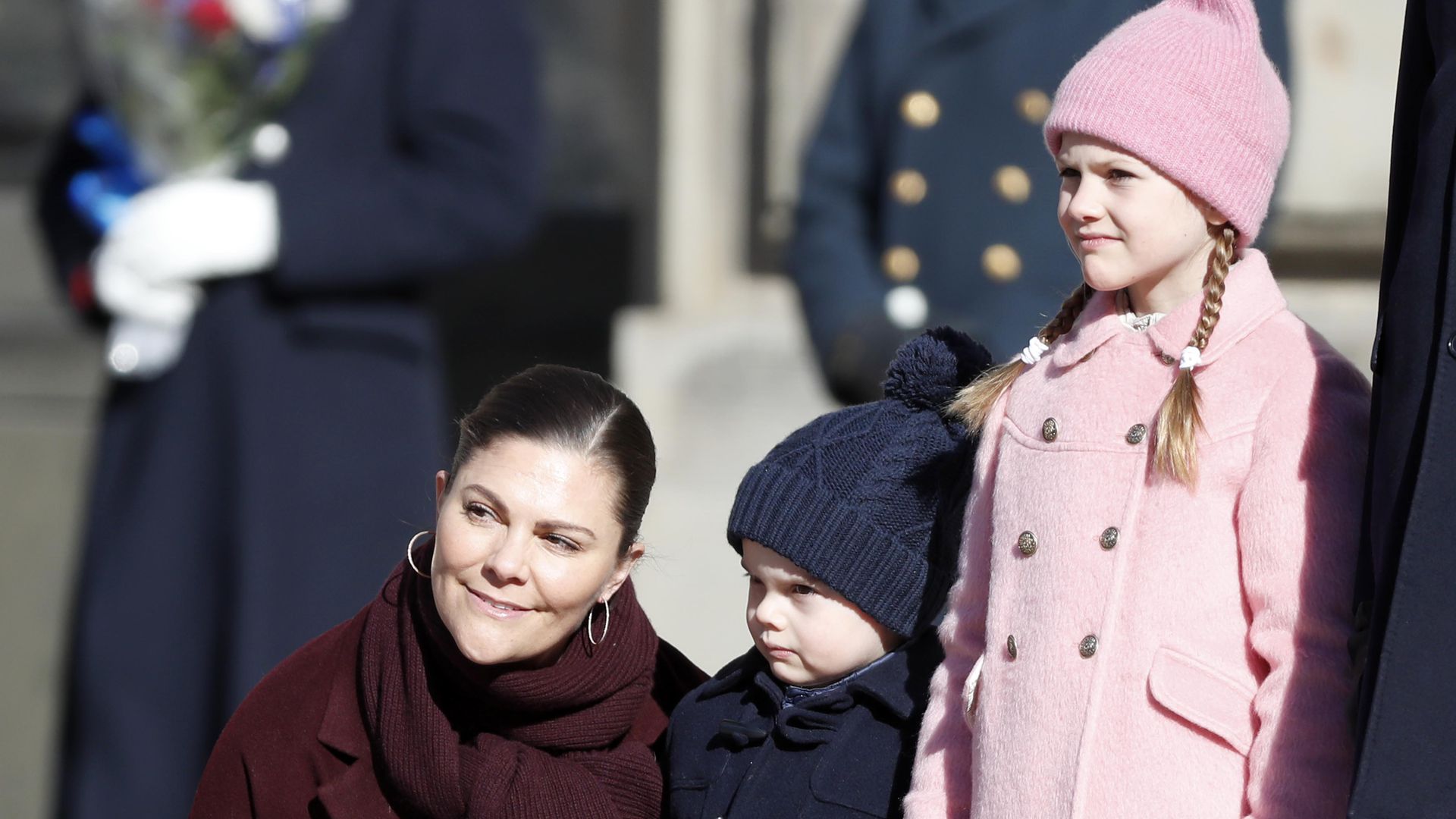 Prinzessin Victoria wird zum JunggesellinnenFotobomber! Promiflash.de Prinzessin Victoria wird zum JunggesellinnenFotobomber! Promiflash.de