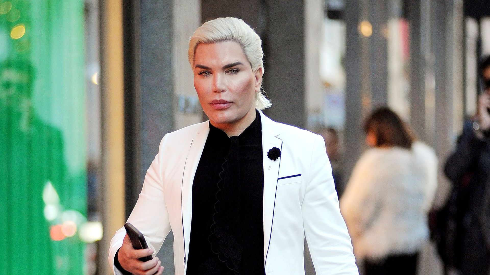 Fast gestorben! OP wurde Rodrigo Alves fast zum Verhängnis Promiflash.de