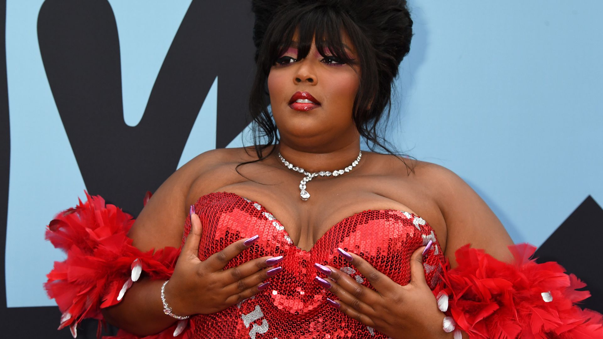 "Einsame B*tch" PlusSizeQueen Lizzo findet keinen Mann!
