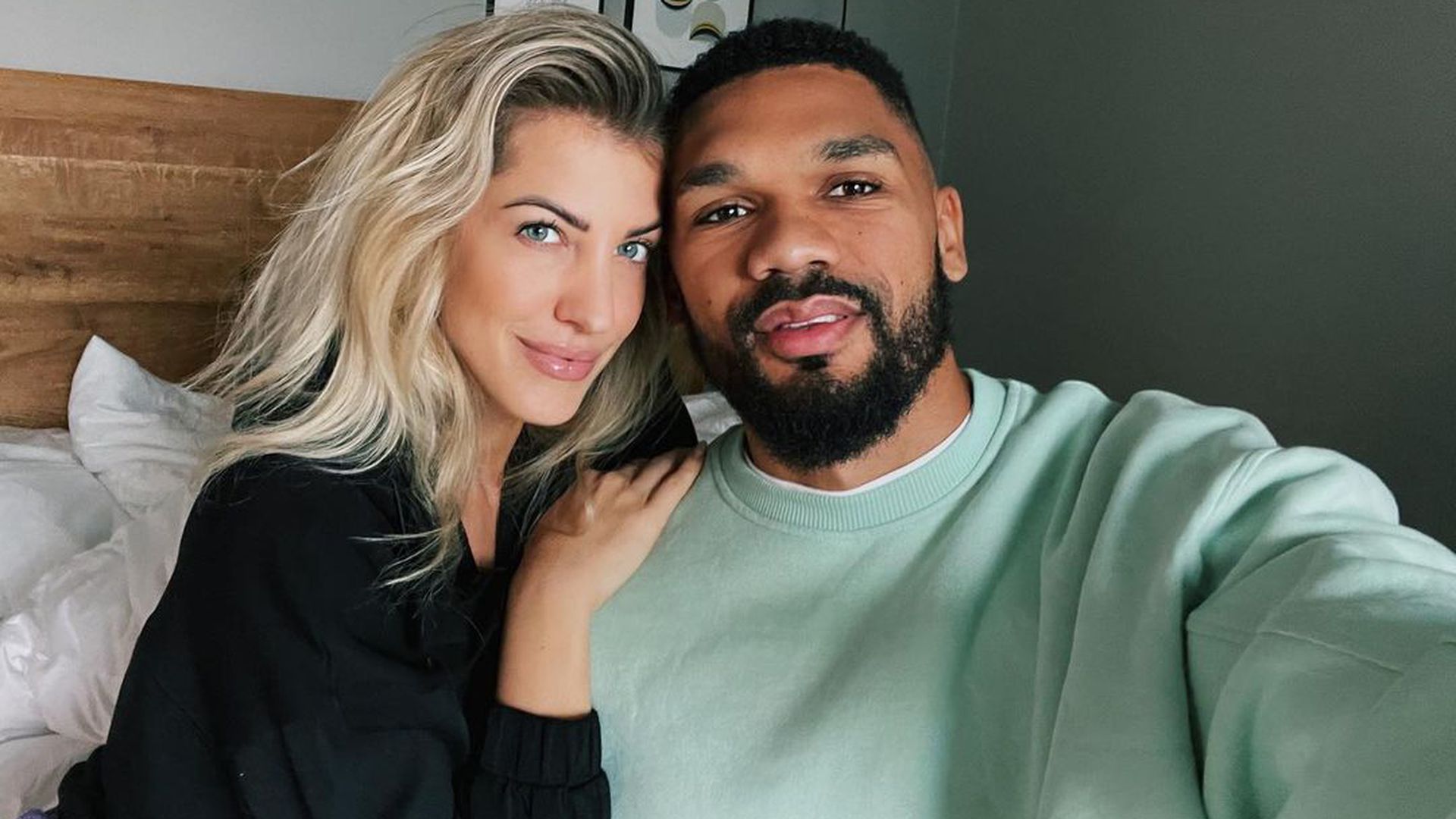 Vierter Hochzeitstag: Sarah und Domi Harrison total verliebt