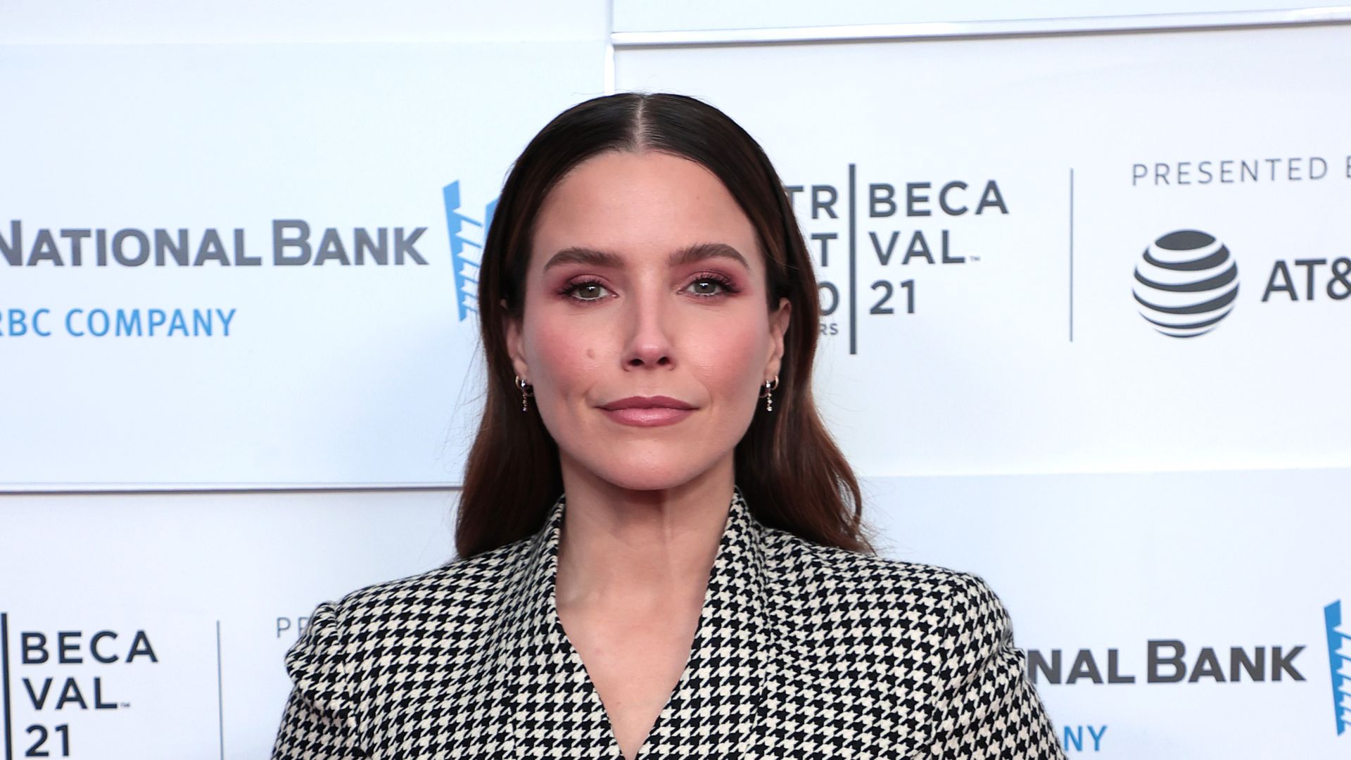 Sophia Bush | Promiflash.de