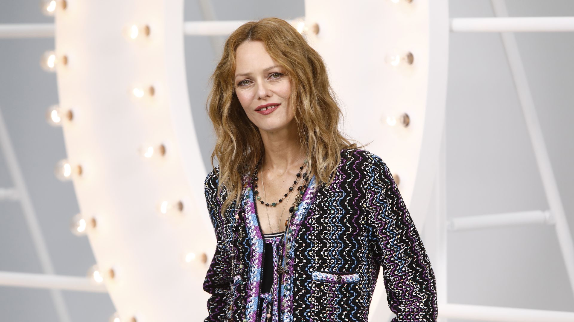 Unscheinbar Ja, das ist wirklich Vanessa Paradis!