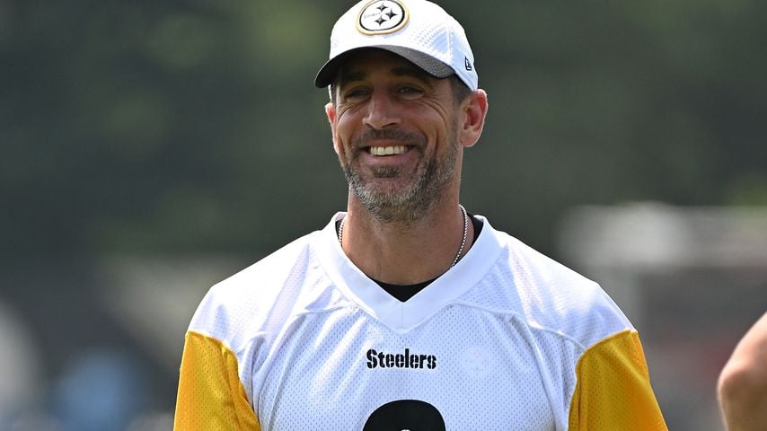 Nach Geheimhaltung: Aaron Rodgers schwärmt von seiner Ehe