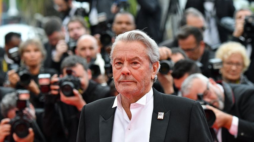 Alain Delons (†) Sohn erhebt nach Tod schwere Vorwürfe