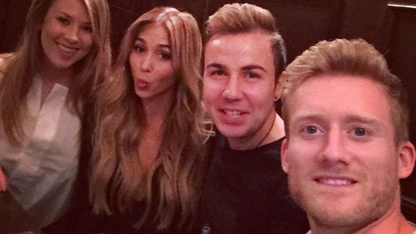 Mario Götze, Ann-Kathrin Brömmel, Montana Yorke und André Schürrle