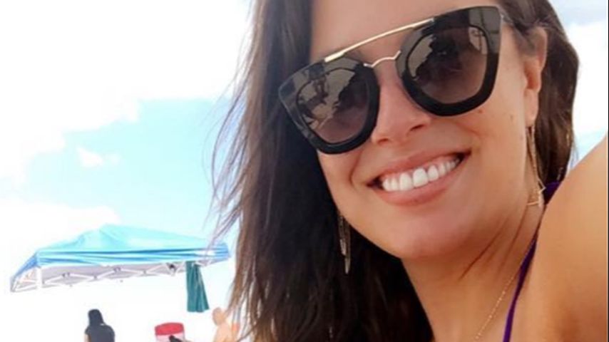 Ashley Graham 2016 in Delware im "Seashore State Park"