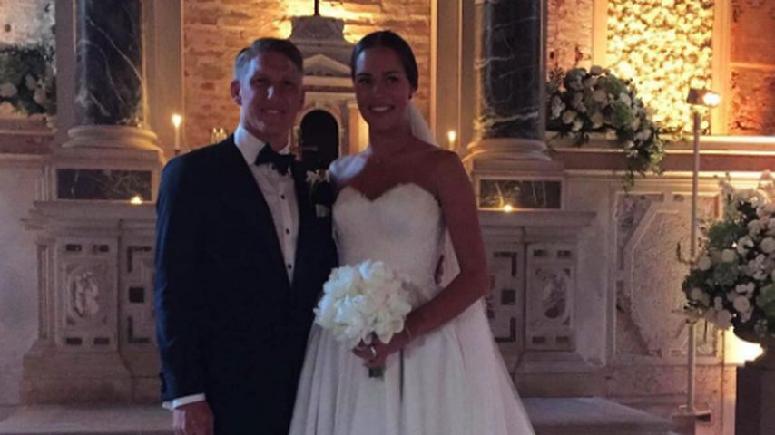 Bastian Schweinsteiger und Ana Ivanovic nach der kirchlichen Trauung