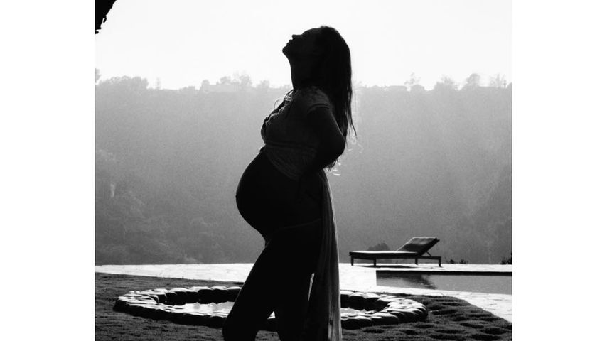 Behati Prinsloo mit Babybauch im September 2016