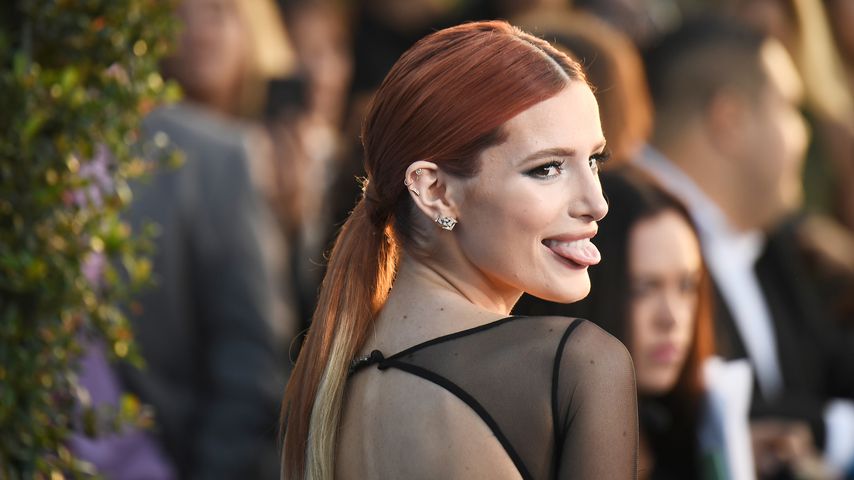 Bella Thorne bei einer Award-Show