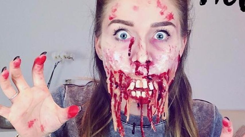 Bibi Heinicke bei einem Halloween-Tutorial auf YouTube