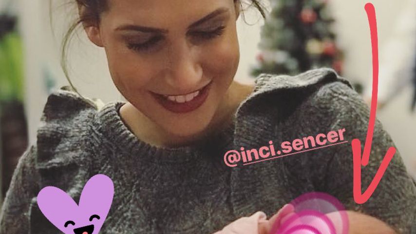 1. Besuch bei Mila Jolie: Patentante Clea-Lacy hin und weg!