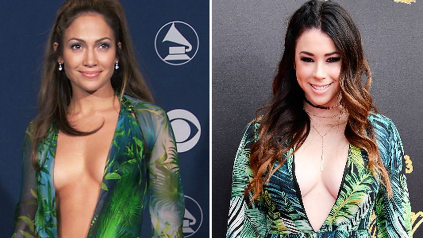 J.Lo-Double: "Awkward"-Star im berühmten Versace-Dress?