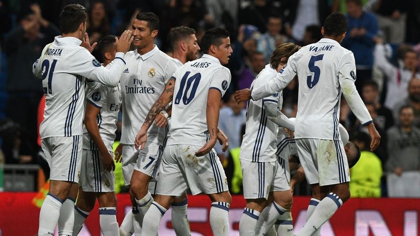 Cristiano Ronaldo und seine Kollegen von Real Madrid nach einem Fußballspiel