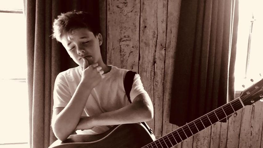 Cruz Beckham: Für welches Mädchen singt er diesen Lovesong?
