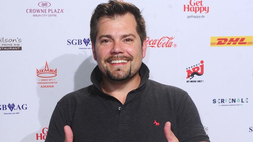 Daniel Fehlow bei der Serienale-Eröffnungsfeier in Berlin