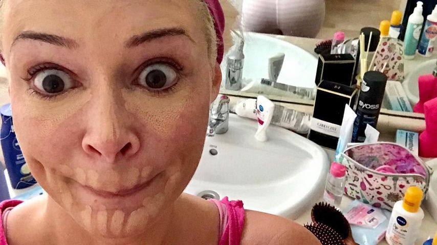Daniela Katzenberger beim Schminken